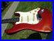 1962_Fender_Vintage_Stratocaster_Candy_Apple_Red_01_ghib