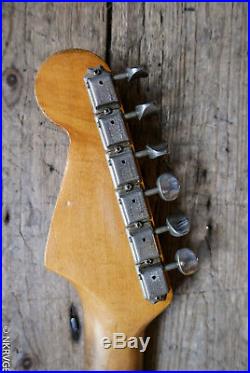 1965 Fender Stratocaster Sunburst Comes With Hard Shell Case