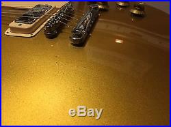 1970-1975 Gibson Les Paul Deluxe Goldtop Guitar with Case