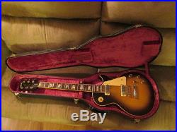 1976 Gibson Les Paul Deluxe Tabacco Sunburst Guitar with original hard shell case