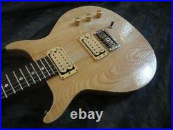 1982 Vintage Washburn T BIrd SB8 ASH wings series electric guitar Matsumoku