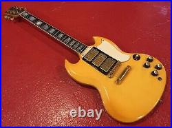 1987 Gibson SG Les Paul'62 Custom Electric Guitar with Case. Antique Ivory White