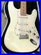 1994_Fender_Stratocaster_American_Standard_White_01_jhpo