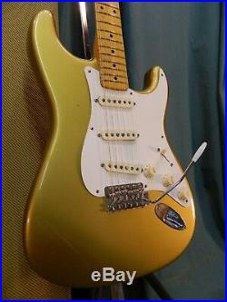 2000 Fender Stratocaster 1957 Reissue, AVRI'57RI, Ships Worldwide! Aztec Gold