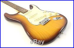 2006 Fender American Deluxe Stratocaster Electric Guitar Sunburst with Case