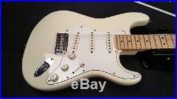 2012 FENDER USA AMERICAN STRATOCASTER Electric Guitar WHITE with Case
