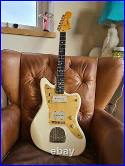 2020 Fender Squier Jazzmaster J Mascis Signature Vintage White Electric Guitar