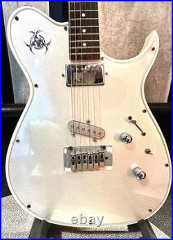 22-Fret Electric Guitar, Solid Body, Used