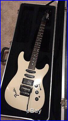 80's Fender HM Strat white with hardcase
