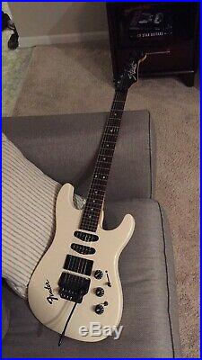 80's Fender HM Strat white with hardcase