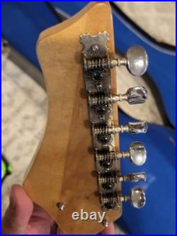 AUTHENTIC VINTAGE BLUE TEARDROP CRESCENDO GUITAR FROM BEFORE 1980 Condition VG++