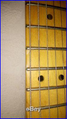 American Fender Standard Stratocaster USA Vintage white + Fender HARD CASE