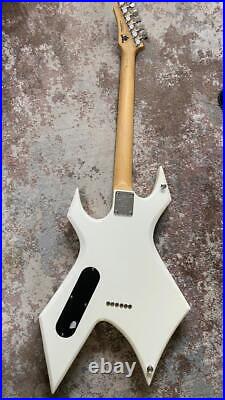 B. C. Rich Electric Guitar Warlock White 6 String 24 Frets Used Product USED B. C. Rich Electric Guitar Warlock White 6 String 24 Frets Used Product USED
