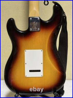 Busker ST-Style Electric Guitar Sunburst 3 Pickup 21F with Stand Busker ST-Style Electric Guitar Sunburst 3 Pickup 21F with Stand