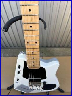 Casio EG-5 EleKing Guitar White with Cassette Speaker