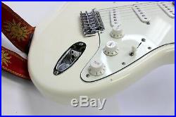 FENDER MIM Mexican Standard Stratocaster Guitar Vintage White