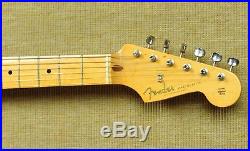 Fender'57 American Vintage Reissue Stratocaster 2001 AVRI Dakota Red