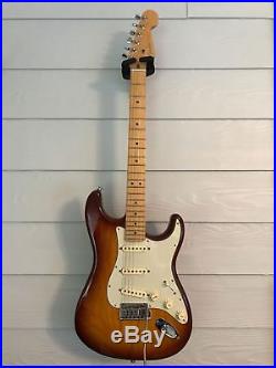 Fender American Deluxe ash Stratocaster maple neck