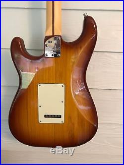 Fender American Deluxe ash Stratocaster maple neck