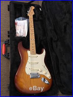 Fender American Deluxe ash Stratocaster maple neck