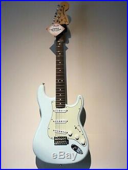 Fender American Special Stratocaster Electric Guitar Sonic Blue Body, Rosewood