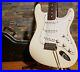Fender_American_Standard_Stratocaster_2007_2008_Electric_Guitar_with_Hardcase_01_neys