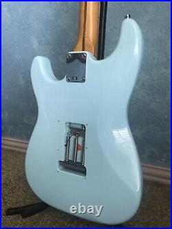 Fender Classic Series 50s Stratocaster 1999 Daphne Blue