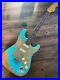 Fender_FSR_American_Vintage_62_Stratocaster_Tropical_Turquoise_AVRI_Heavy_Relic_01_tiag
