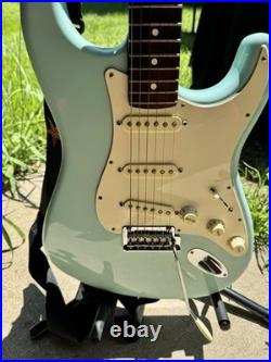Fender Limited American ProfessionalStratocaster- Daphne Blue