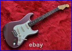 Fender Made in Japan Hybrid Stratocaster Burgundy Mist Metallic