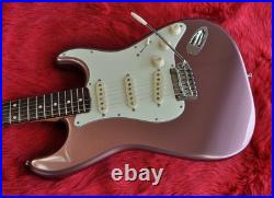 Fender Made in Japan Hybrid Stratocaster Burgundy Mist Metallic