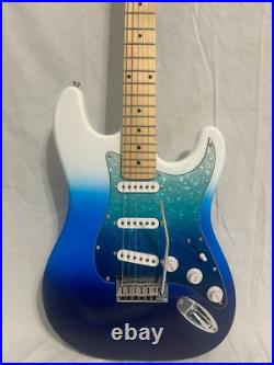 Fender Player Plus Stratocaster SSS Gradient Belair Blue