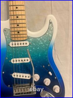 Fender Player Plus Stratocaster SSS Gradient Belair Blue