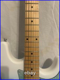 Fender Player Plus Stratocaster SSS Gradient Belair Blue