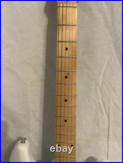 Fender Player Plus Stratocaster SSS Gradient Belair Blue