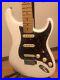 Fender_Player_Series_Stratocaster_HSS_Customize_White_Electric_Guitar_01_voir