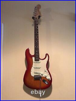 Fender Squier-2006 Glossy Red