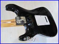 Fender Standard Stratocaster Mexico Black 2000 MIM electric guitar