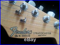 Fender Stratocaster American Standard Electric Guitar 1990 mint condition