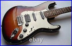 Fender Stratocaster Standard USA Made Highway One HSS 2007 withGig Bag