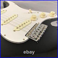 Fender Traditional 70S Stratocaster Electric Guitar