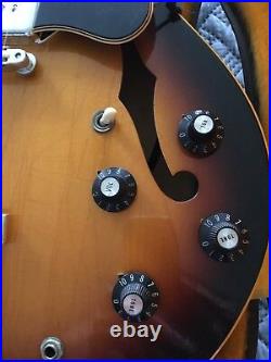 GIBSON ES 330 1968 Beautiful Vintage Condition with Hardshell Case Long Neck