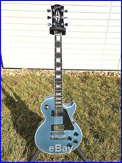 Gibson Les Paul Custom Shop Electric Guitar in Pelham Blue