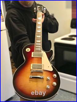 Gibson Les Paul Standard Right-Handed 6-String 22-Fret Solid Maple Sunburst