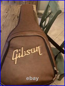 Gibson les paul studio Black With Gold Hardware (Mint) With Soft Case