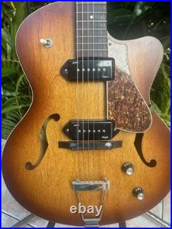 Godin 5th Avenue CW Kingpin II 6-String Electric Guitar Brown