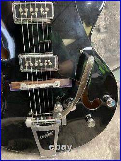 Gretsch G5125 Electromatic Black withBigsby & Hard Case