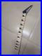 Jackson_Guitar_Maple_Wood_Neck_24_Frets_Maple_Fingerboard_01_hftr