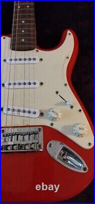 Lightly played, Fender Squire Mini Strat. Built for beginners, younger players