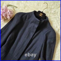 Max Mara long coat, size 40 Wool black. Woman Stand Collar